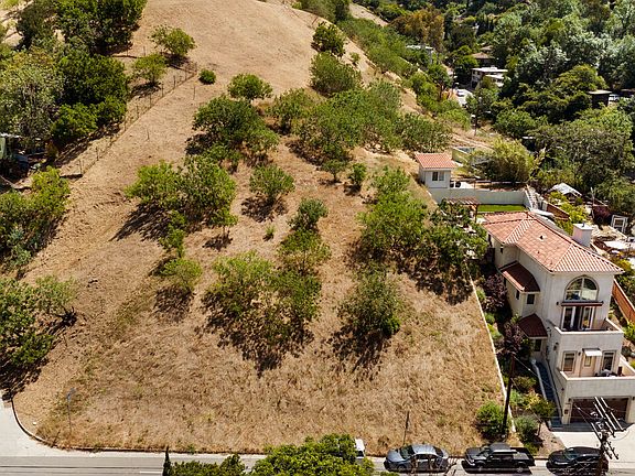 2nd image of 4504 Jessica Dr