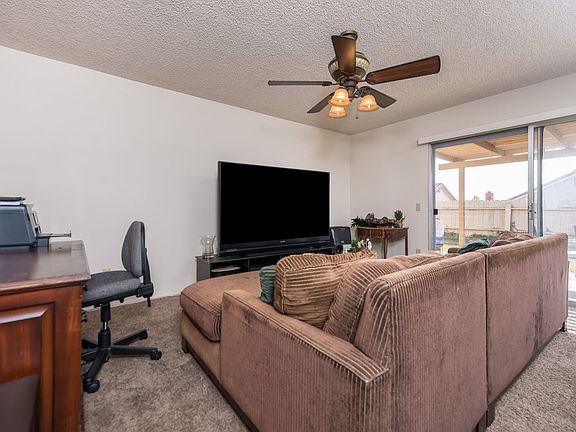 4th image of 1055 Buena Vista Way