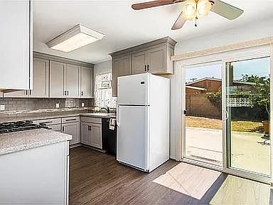 5th image of 1418 E California Pl