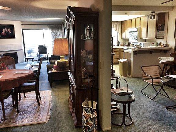 Kitchen/Dining/ Living Room