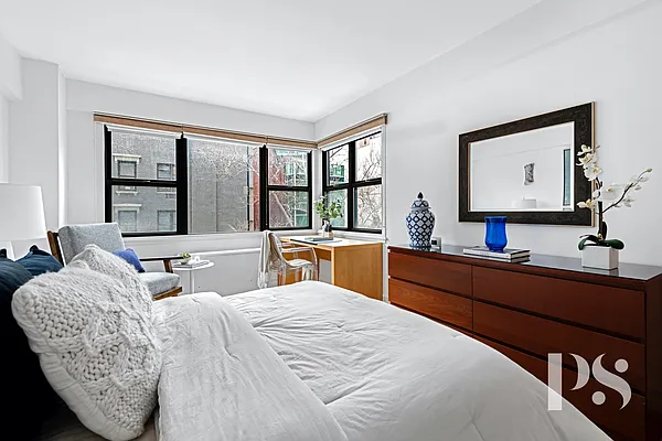 Sold by Compass | media 8