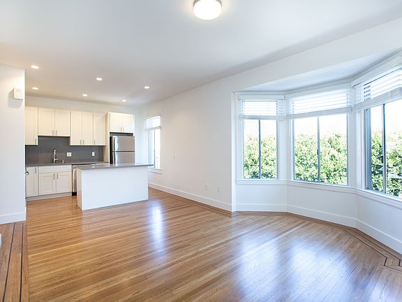 3rd image of 11 Dolores St #9