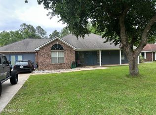 2505 Fairley Rd, Gautier, MS 39553