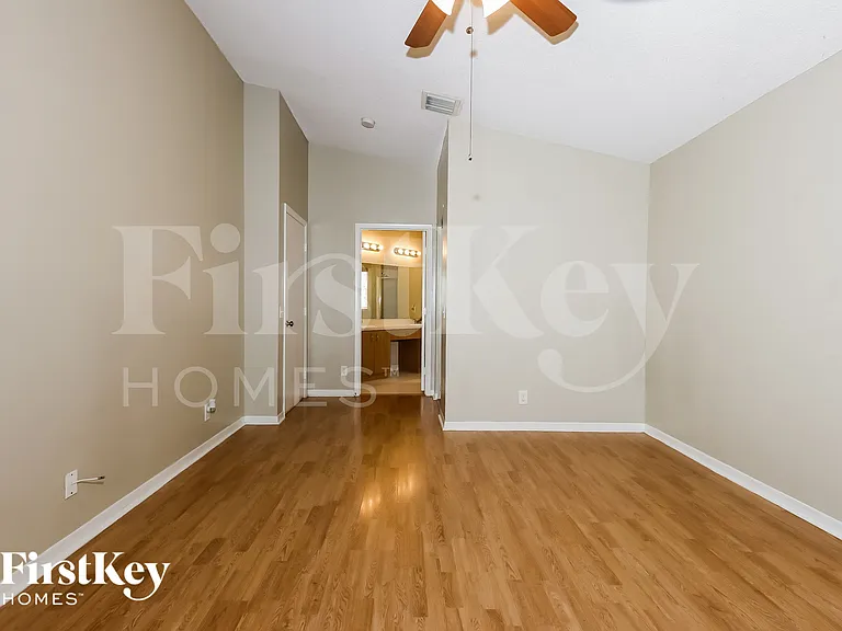 4652 Concordia Ln — Photo 9