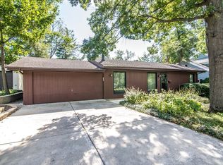 1317 Blanchard St, Downers Grove, IL 60516