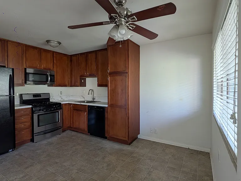 1650 Myrtle Ave #77 — Photo 8
