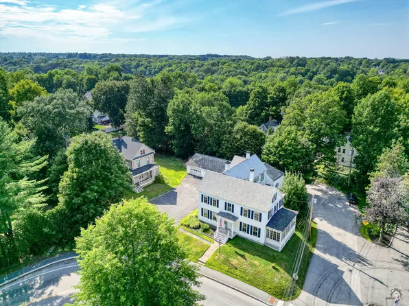75 Brunswick Avenue, Gardiner, ME 04345