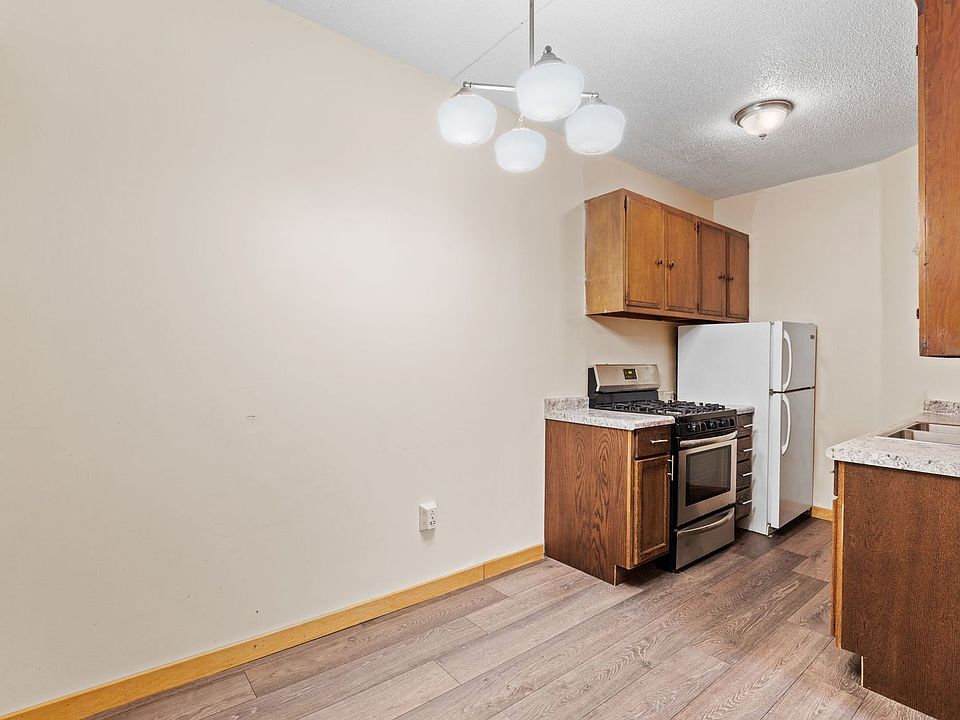 1st image of 602 Mendota St #6