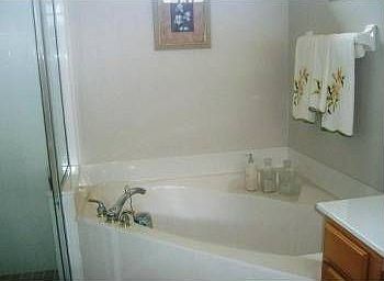 4th image of 2131 Stillington St