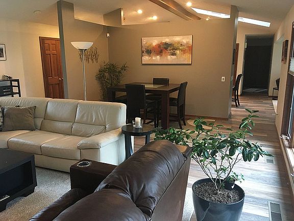 great room/dining room
