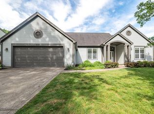 243 Winfall Dr, Columbus, OH 43230