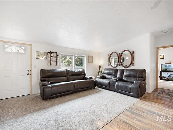 5th image of 111 N Ethel Dr