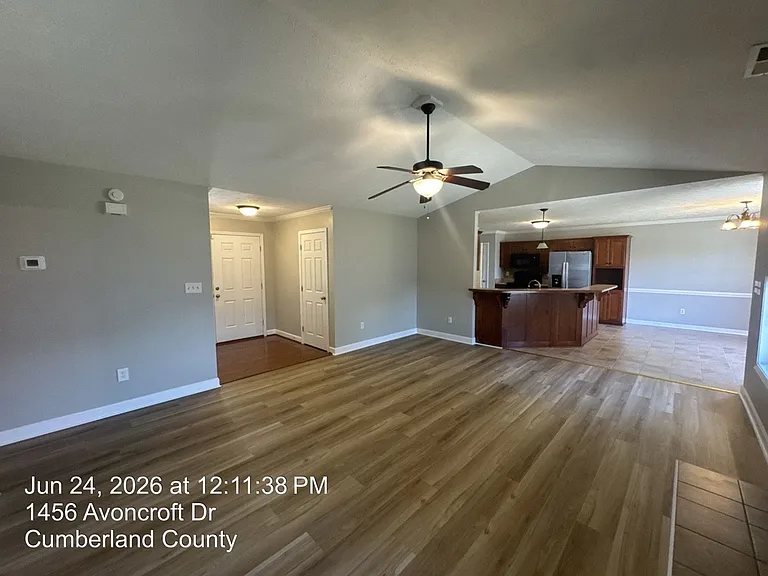 1456 Avoncroft Dr — Photo 7