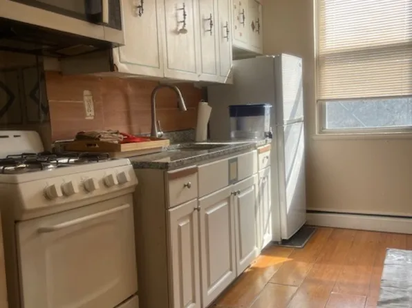 221 Sip Avenue image 1 of 6