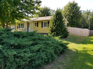 325 SW 6th St, Newton, KS 67114