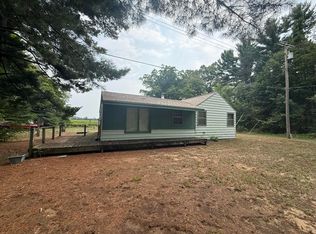 4048 Cloverville Rd, Fruitport, MI 49415