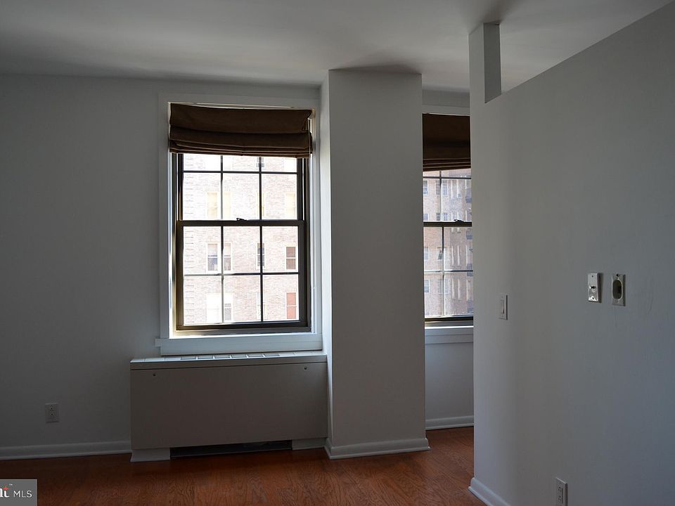 1st image of 219-29 S 18th St #917