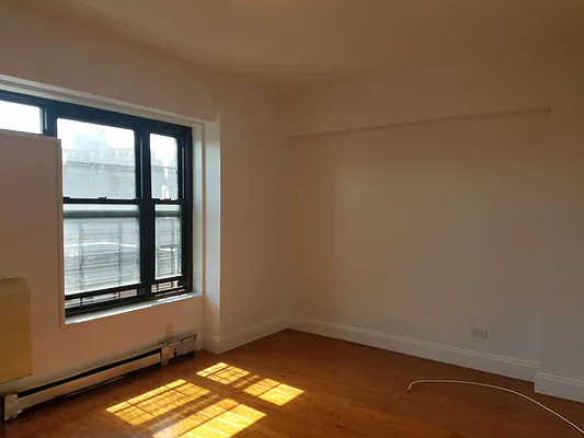 Rented by Bruma Realty LLC | media 14