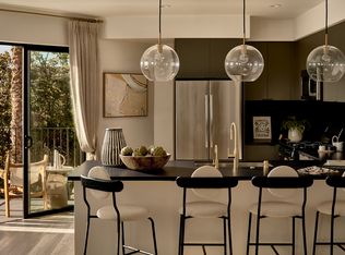 Wilton by Category, Los Angeles, CA 90005