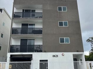 8631 Olin St #3, Los Angeles, CA 90034