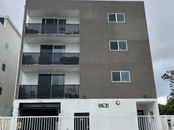 8631 Olin St #3, Los Angeles, CA 90034