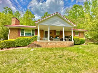 718 Mount Pleasant Dr, Covington, VA 24426