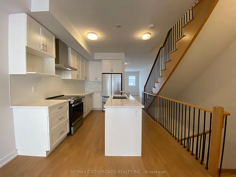 68 Stauffer Cres — Photo 16