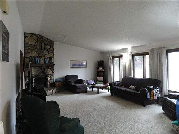 2nd image of 4870 Palo Verde Ave