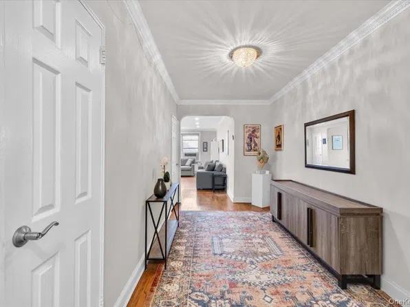 67-66 108th Street #A53, Forest Hills, NY 11375