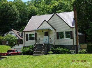 22 Rr 1, Williamson, WV 25661