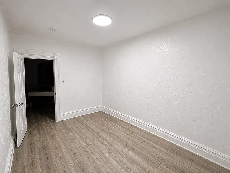 211 Burhans Ave #2 — Photo 5