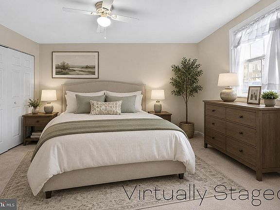 4th image of 1043 Margate Ct #1043A