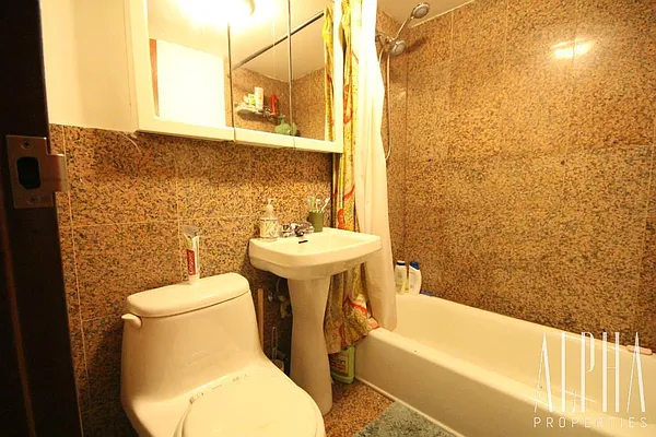 Rented by Alpha Properties NYC I LLC | media 32