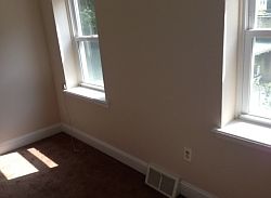2nd image of 1229 E Oxford St