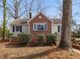 911 Magnolia St, Winston Salem, NC 27103