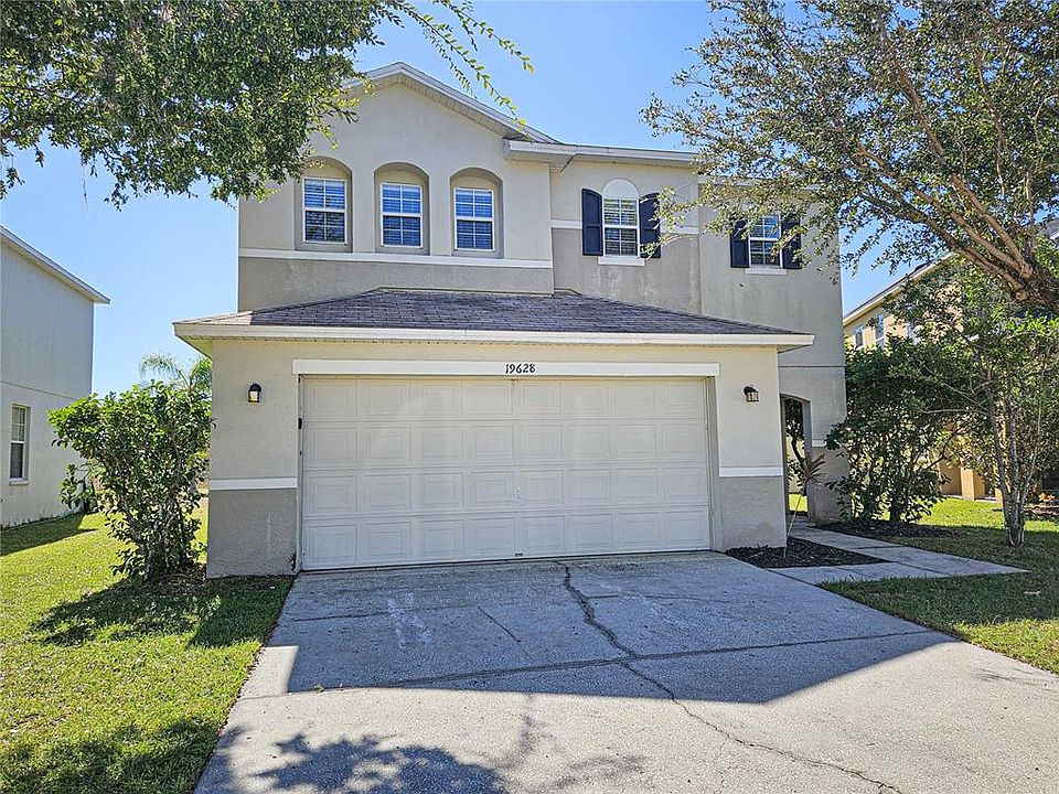 1st image of 19628 Timberbluff Dr