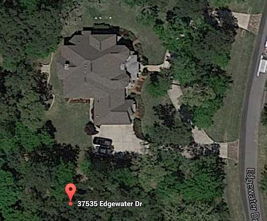 5th image of 37535 Edgewater Dr