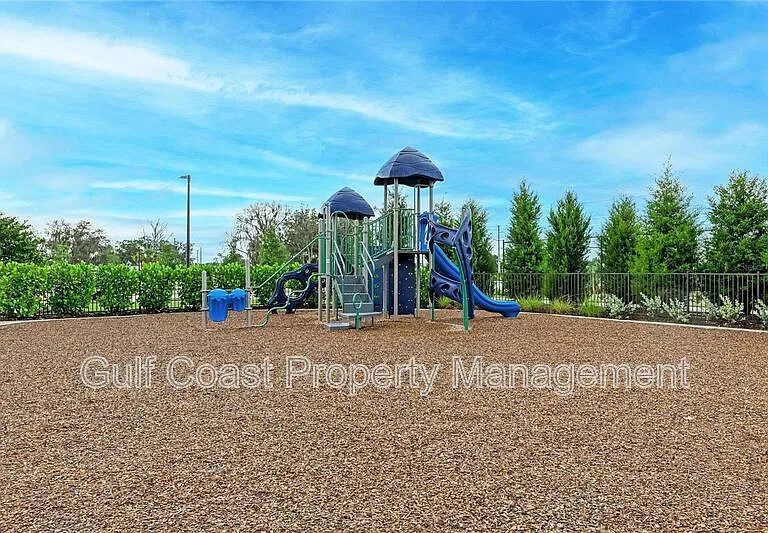 2620 Star Apple Way — Photo 32
