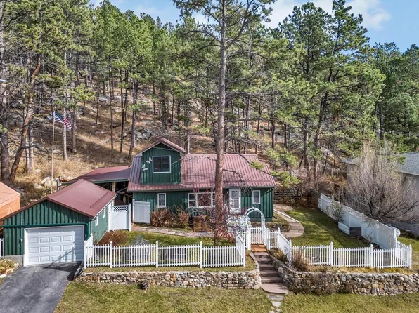 342 N 1st St, Custer, SD 57730