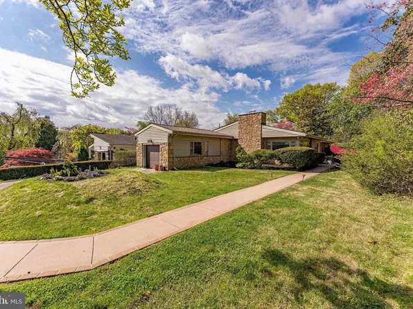 266 Tomkenn Rd, Wynnewood, PA 19096