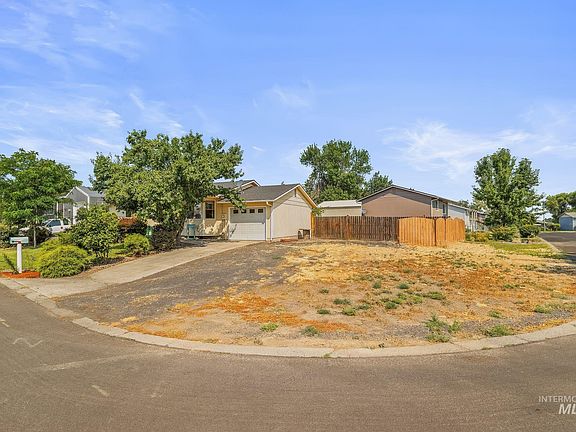 5th image of 1805 Birch Dr