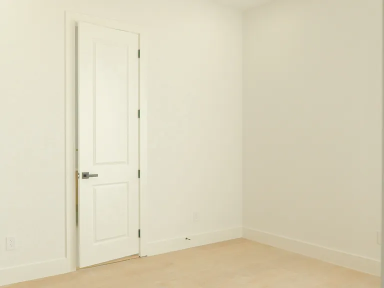 4200 Munger Ave #1 — Photo 8
