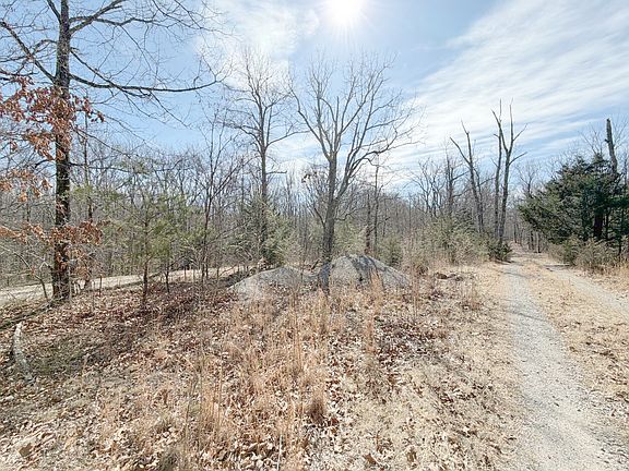 4th image of 4872 Deer Run Rd