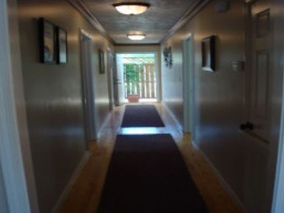 5th image of 150 Asbury Dr