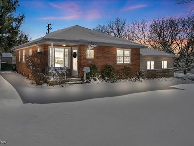 8372 Doll Dr, Garfield Heights, OH, 44125