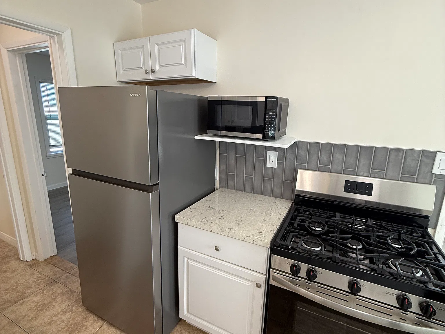 1 bed, 590 sqft, $1,895 — Photo 3
