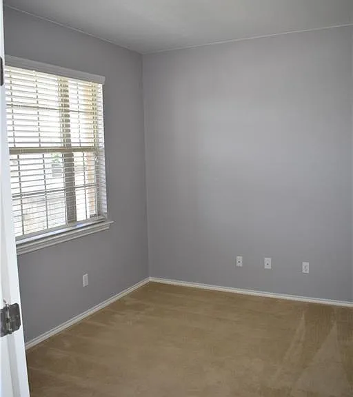 108 Quarry Ln — Photo 4