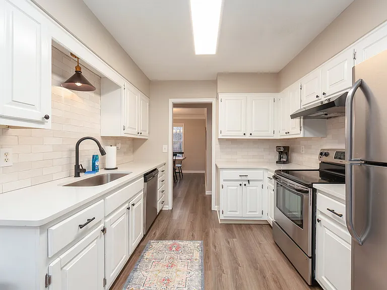 24 McLean Cv — Photo 19