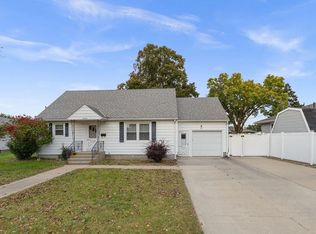 2966 Linden Dr, Columbus, NE 68601