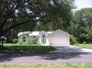 9703 W Poplar St, Crystal River, FL 34428